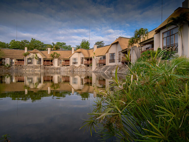 umbhaba-eco-lodge-outside