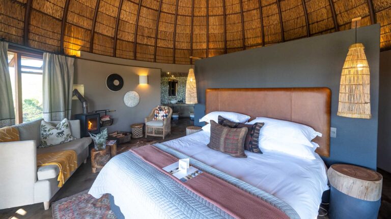 Kwena-lodge-suites